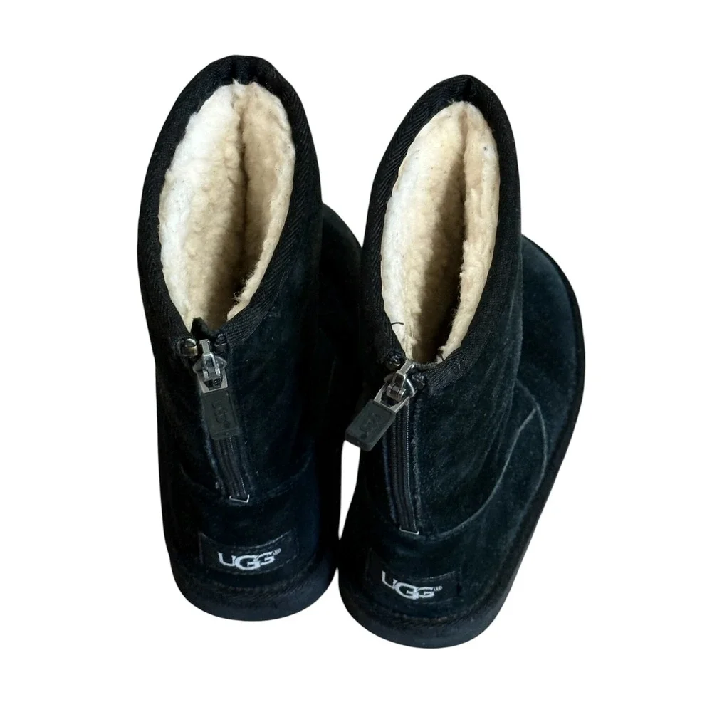 UGG Kids‎ Classic Back Zip Black Suede Sheepskin Lined Boots Sz-10 #1103023K
